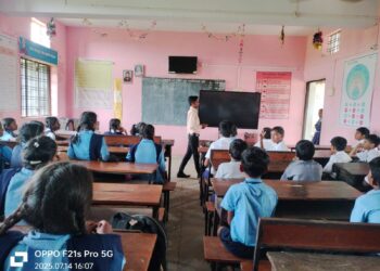 घड्याळी तासिका शिक्षकांना तुटपुंज्या मानधनावर काम; शासन निर्णयाची अंमलबजावणी होणार का?