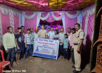 लोहारा येथे गणेश मंडळाच्या वतीने ग्रामस्वच्छता अभियान