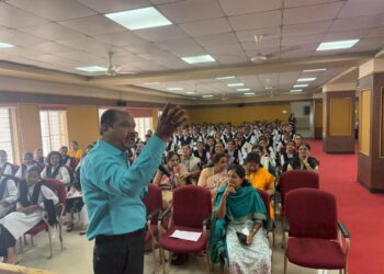 वाचनाने माणूस समृद्ध होतो: अनिल गुंजाळ