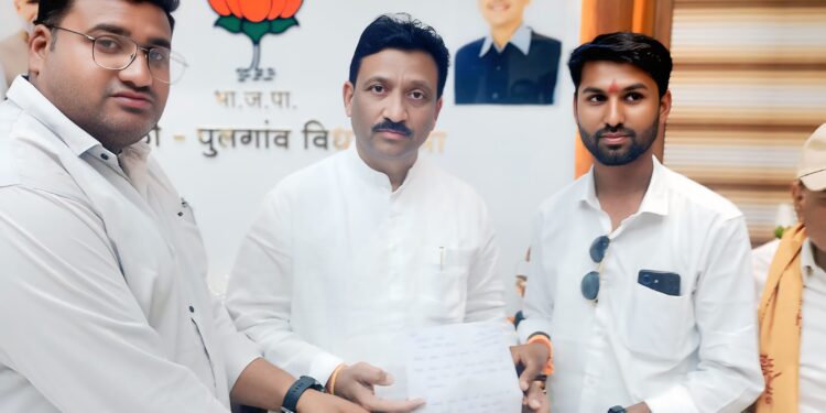 सावली गावातील pvc पाईप लाईन नालीचे बांधकाम निकृष्ट दर्जाचे ठेकेदारावर कार्यवाही करा आमदार राजेश बकाणे यांच्याकडे ग्रामस्थांची मागणी