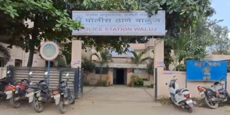 साखरपुड्यासाठी कुटुंब बाहेर गेले अन् घरफोडी; पावणेतीन लाखांचा ऐवज लंपास