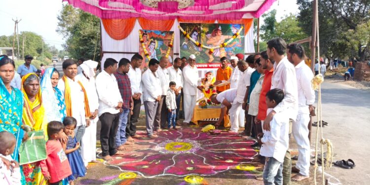 अंदरसुल येथे भगवान एकलव्य जयंती उत्साहात साजरी