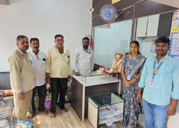 ज्योती क्रांती मल्टीस्टेटमध्ये शिवजयंती उत्साहात साजरी; कडा शाखेत छत्रपतींना अभिवादन