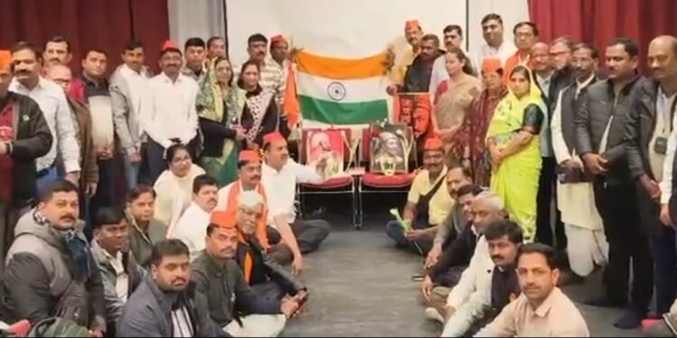 फ्रान्सची राजधानी पॅरिस येथे छञपती शिवाजी महाराज यांची जयंती मोठ्या उत्साहात,अभिमानाने आणि दिमाखात साजरी करण्यात आली