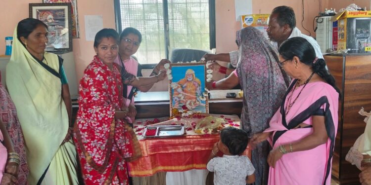 राहेरी बु. ग्रामपंचायत कार्यालयात संत गाडगेबाबा महाराज जयंती उत्साहात साजरी