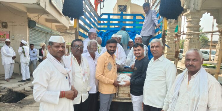 वारकऱ्यांच्या महाकुंभमेळ्यासाठी पानचिंचोलीतून ५५५५ भाकऱ्यांचे संकलन