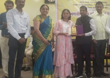 चंदगड ते कोल्हापूर राज्यव्यापी शिक्षण हक्क यात्रा आजरा तहसीलला निवेदन..