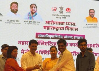 🏥✨ आजरा ग्रामीण रुग्णालयाला वंदनीय बाळासाहेब ठाकरे ‘आरोग्य रत्न पुरस्कार’ ✨🏥