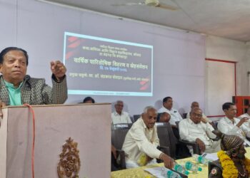 🌈 🟣🔵 महाविद्यालयीन जीवनात सर्वगुण संपन्न व्हावे – डॉ. चंद्रकांत पोतदार 🔵🟣 🌈