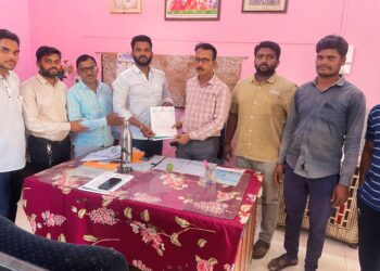 रामटेक बसस्थानक बांधकामात अनियमिततेचा आरोप:राष्ट्रवादीचे रामटेक तालुका अध्यक्ष मनीष खोब्रागडे यांचे आगार प्रमुखांना निवेदन