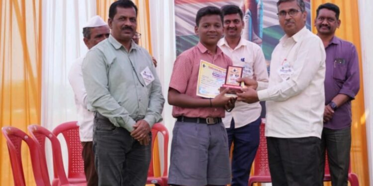 🌟 महाविज्ञान प्रदर्शन 2026 मध्ये आजरा हायस्कूलचे घवघवीत यश 🌟