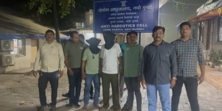 तळोजा घोट कॅम्प येथे मोठी कारवाई…. आरोपीच्या ताब्यातुन 1 कोटीचे अंमली पदार्थ जप्त…