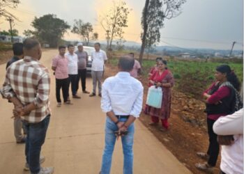 🟢🔴 आजरा हे ‘कोकणाचे प्रवेशद्वार’ राहणार का?रस्ता रुंदीकरणात १३ वटवृक्षांचे अस्तित्व धोक्यात; वृक्षप्रेमींचा लढा तीव्र 🔴🟢