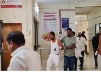 पिंपळनेर हादरले! लग्नसमारंभात भीषण हल्ला – तिघांचा मृत्यू, जिल्ह्यात संतापाची लाट