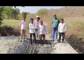 नविन पुलाचे काम चालू कामात कोसळले!