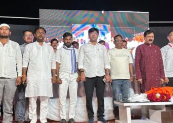 लोणी येथे समृद्ध पंचायतराज अभियान कार्यक्रमास भाऊ कदम यांची उपस्थिती