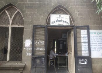 मिरजेचे मंडल कार्यालय डागडुजी वींना अजूनही उपेक्षित; ७० वर्षाहून अधिक जुने बांधकाम