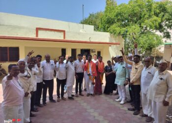 धोंदलगाव सहकारी सोसायटीच्या चेअरमन व व्हा.चेअरमनपदी बिनविरोध निवड