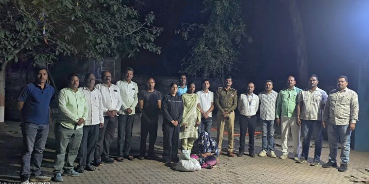 अवैध गांजा विक्रीवर स्थानिक गुन्हे शाखेची धाड. महिला आरोपीकडून गांजा जप्त…