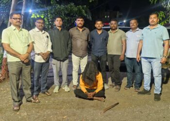 बेकायदेशीररित्या धारदार शस्त्र बाळगणाऱ्या तरुणावर कारवाई; स्थानिक गुन्हे शाखेची कारवाई.