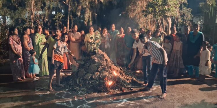 कुरुंदवाड परिसरात मोठ्या उत्साहात होळी सन साजरा….