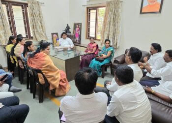 शहरातील मूलभूत सुविधांसाठी विकास कामांना वेग देण्याचे माजी नामदार बबनराव पाचपुते यांचे निर्देश”