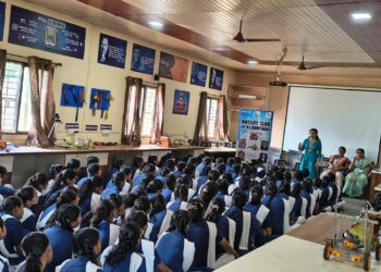 किशोरवयीन मुलींच्या आरोग्य विषयक व्याख्याण्याचे आयोजन साने गुरुजी विद्यालयात संपन्न…..