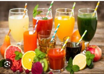 कुरुंदवाड मध्ये उन्हाळ्यात शीतपेयांच्या दुकानात नागरिकांची प्रचंड गर्दी…