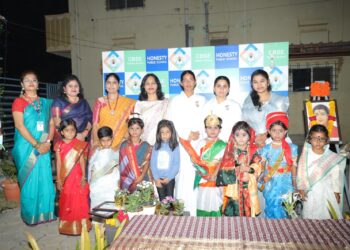 ऑनेस्टी पब्लिक स्कूल येथे महिला दिनानिमित्त स्वावलंबी व व्यक्तिमत्व विकास कार्यशाळा संपन्न