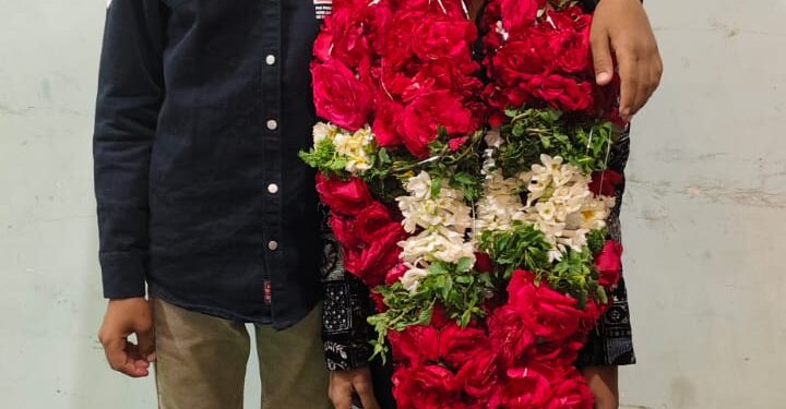 ओवेज समीर शेख यांचा पहिला रोजा पुर्ण