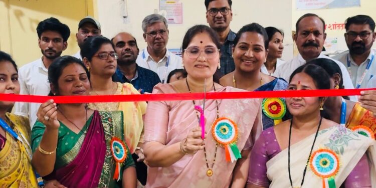 जागतिक महिला दिनानिमित्त दर्यापूर उपजिल्हा रुग्णालयात HPV लसीकरण कक्षाचे उद्घाटन