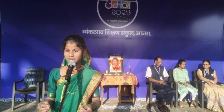 व्यंकटराव हायस्कूलमध्ये क्रांतीज्योती सावित्रीबाई फुले यांना पुण्यतिथीनिमित्त विनम्र अभिवादन