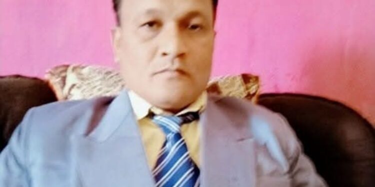 सावली ग्रामपंचायत चे सचिव पुसनाके यांचा शेतकऱ्यांचे लेबर बजेट मध्ये नाव टाकन्यास नकार सावली गावात करतात राज कारण सावली गावात निवडणूक लढवण्याची करत आहे तयारी