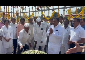 *लातूर जिल्ह्यातील औसा तालुक्यातील कवठा ( ला ) येथे दिवंगत डॉ. जनार्दन वाघमारे यांच्यावर शोकाकुल वातावरणात अंत्यसंस्कार…*