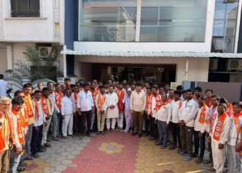 कासापुरी सर्कलमध्ये शिवसेनेचा झंझावात; अनंत वाकणकरांसह पदाधिकाऱ्यांचा शिंदे गटात पक्षप्रवेश