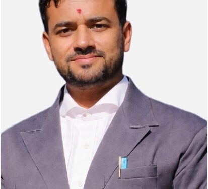 उच्च न्यायालयाच्या आदेशानंतरही राज्यात जीवघेणे गतिरोधक; विकी जाधव यांचे शासनाला निवेदन