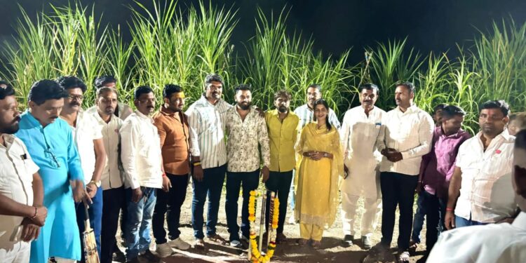 खुडूस येथे ‘खासदार चषक 2026’चे उद्घाटन उत्साहात संपन्न