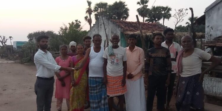 कोटा पोचमपल्ली येथील महाकाली देवीच्या नव्याने सजावटीसाठी कंकडालवार कडून आर्थिक सहाय्य..!