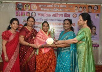 माँसाहेब मीनाताई ठाकरे जीवनगौरव पुरस्काराने लक्ष्मीबाई पाटील लोखंडे यांचा मुंबईत सन्मान