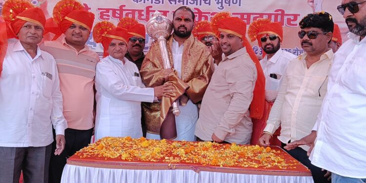 डबल महाराष्ट्र केसरी हर्षवर्धन सदगीर यांचा शहापूर तालुक्यातील खर्डी नाक्यावर जंगी सत्कार करण्यात आला..!!
