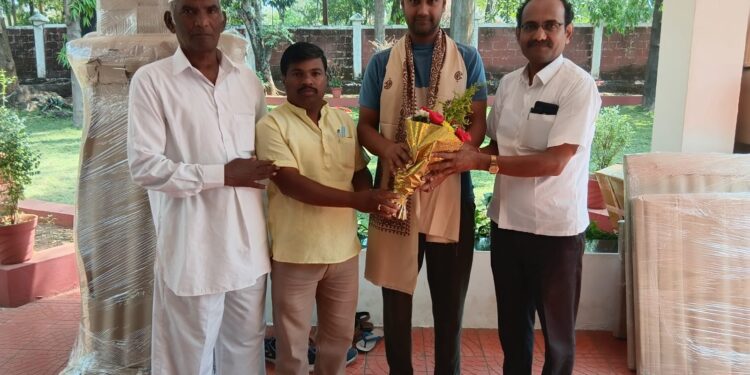 कोल्हापूरचे मुख्य वनसंरक्षक जी. गुरुप्रसाद यांना राज्य शासनाचे सुवर्णपदक; मान्यवरांकडून सत्कार