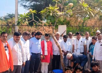 अर्धापूर शहरातील प्रज्ञा बुद्ध विहार, येथील नियोजित पुतळ्याच्या चबुतऱ्याचे भूमिपूजन मान्यवरांच्या उपस्थितीत संपन्न