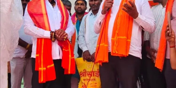 आज घारेवाडी येथे हनुमान प्रतिष्ठान सोहळा संपन्न