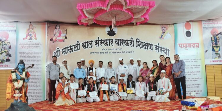 आंबोडी येथे विद्यार्थी कवी संमेलन उत्साहात संपन्न