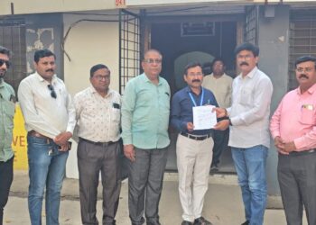 वृत्तपत्र जाहिरात दरवाढीसाठी ‘व्हॉईस ऑफ मीडिया’चे मुख्यमंत्र्यांकडे साकडे; १५०% वाढीची मागणी