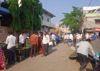 नकटीच्या लग्नाला सतरा विघ्न? — बदनापूर आठवडी बाजारावरून गोंधळ तीव्र