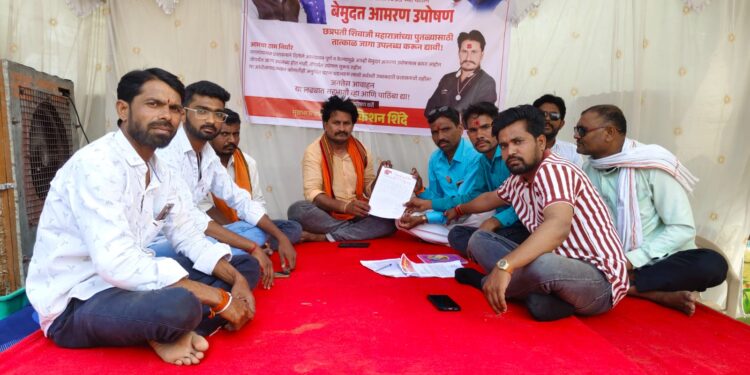 हिमायतनगरात छत्रपती शिवाजी महाराज पुतळा जागेच्या मागणीसाठी आंदोलन तीव्र; गावबंदचा इशारा