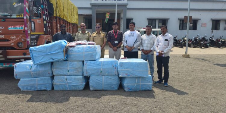 शहादा पोलिसांची मोठी कारवाई; प्रतिबंधित सुगंधित तंबाखूसह १७.६१ लाखांचा मुद्देमाल जप्त