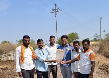 वाघाळा (येवला) येथे तरुणांचा धाडसी प्रयत्न; कुत्र्याचा जीव वाचवण्यात यश