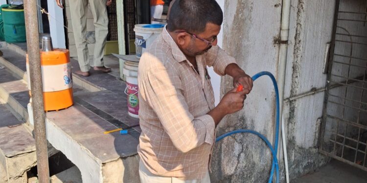 किनवटमध्ये पाणीटंचाई रोखण्यासाठी युद्धस्तरावर उपाययोजना; कोणत्याही प्रभागात पाण्याची समस्या जाणवणार नाही – निलोफर भाटी